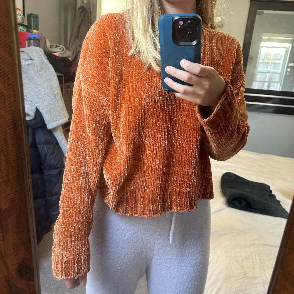 Pull & Bear Orange Sweater